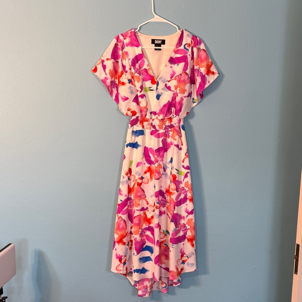 DKNY Vibrant Floral High Low Smocked Waist V Neck Flutter Sleeve Floral Dress 2 - Picture 3 of 10
